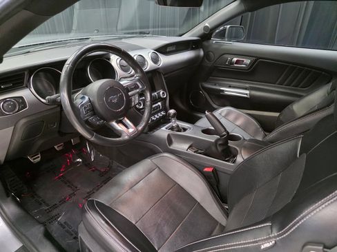 Used 2022 Ford Mustang GT Premium w/ Black Accent Package RWD image 20