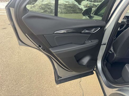 Used 2023 Buick Envision Essence image 15