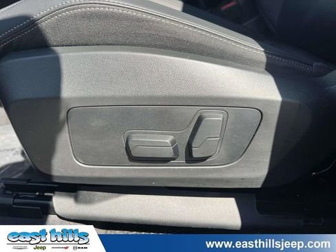 Used 2025 BMW X1 xDrive28i AWD/4WD image 22