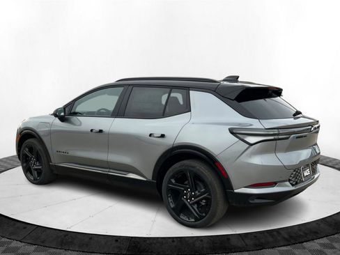 New 2026 Chevrolet Equinox EV RS image 3