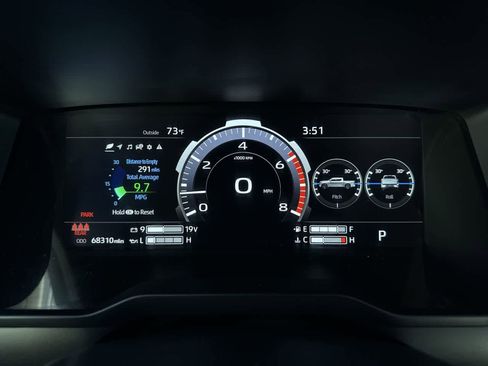 Used 2022 Toyota Tundra Platinum image 18