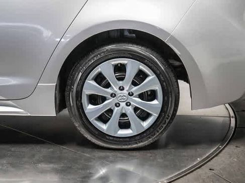 Certified 2022 Toyota Corolla LE image 11