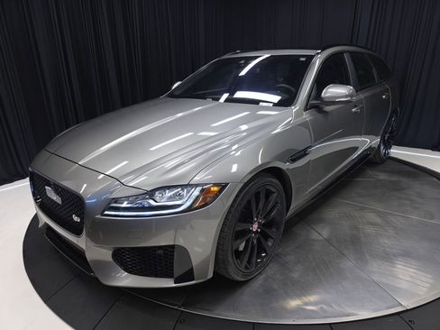 Used 2018 Jaguar XF S image 46