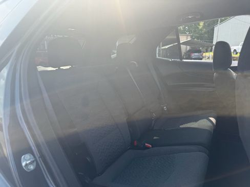 Used 2022 Chevrolet Equinox LT FWD image 29