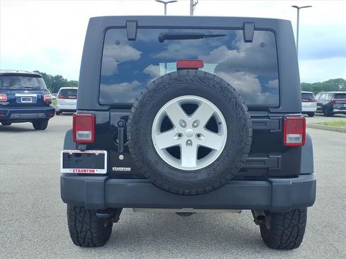 Used 2018 Jeep Wrangler Unlimited Sport S AWD/4WD image 21