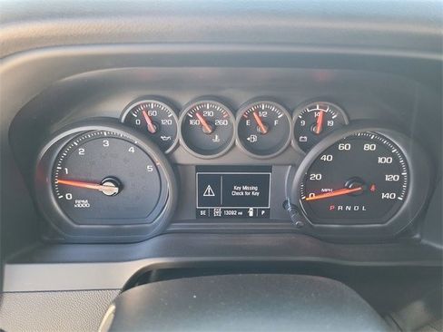 Used 2024 Chevrolet Silverado 2500 Custom w/ Custom Value Package image 10