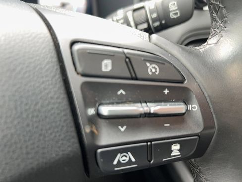 Used 2023 Hyundai Kona Limited image 23