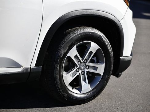 Certified 2025 Honda Pilot EX-L image 11