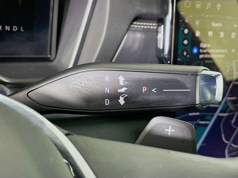 Used 2025 GMC Terrain Elevation image 25