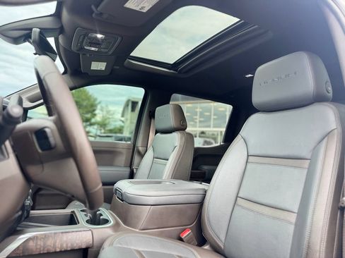 Used 2020 GMC Sierra 1500 Denali w/ Denali Ultimate Package AWD/4WD image 16
