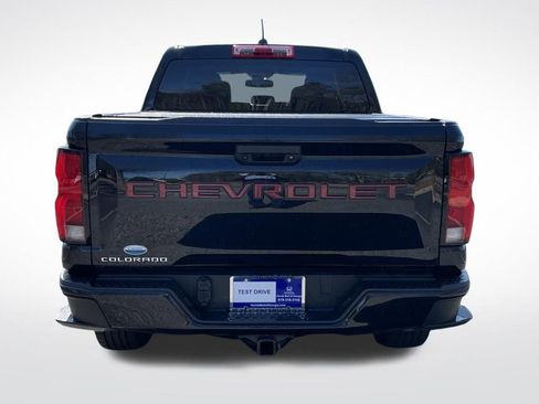 Used 2023 Chevrolet Colorado Z71 w/ Z71 Convenience Package 2 image 5