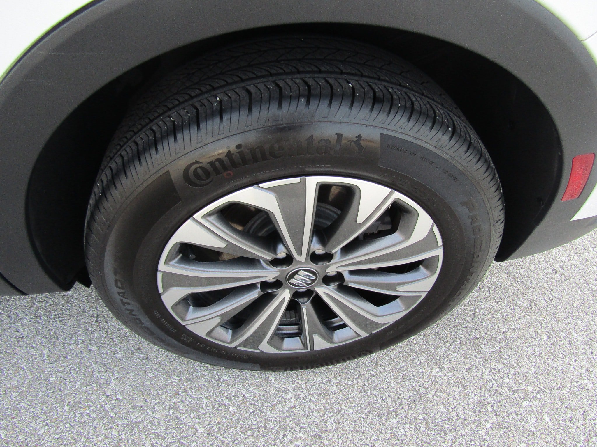 Used 2024 Buick Envision Preferred AWD/4WD image 10