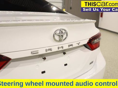 Used 2023 Toyota Camry SE FWD image 12
