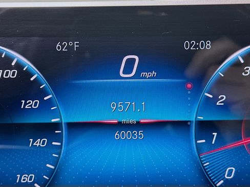 Certified 2021 Mercedes-Benz GLB 250 4MATIC image 15