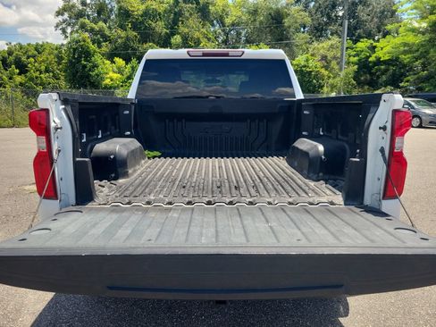 Used 2019 Chevrolet Silverado 1500 Custom Trail Boss w/ Custom Convenience Package AWD/4WD image 8