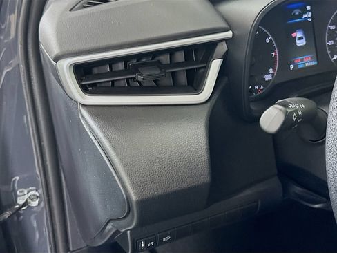 Certified 2025 Toyota Corolla LE FWD image 10