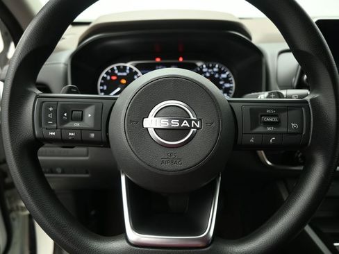 Used 2023 Nissan Rogue S image 13