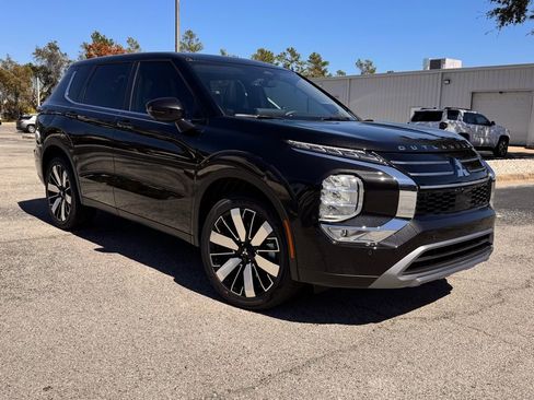 New 2026 Mitsubishi Outlander SE FWD image 10