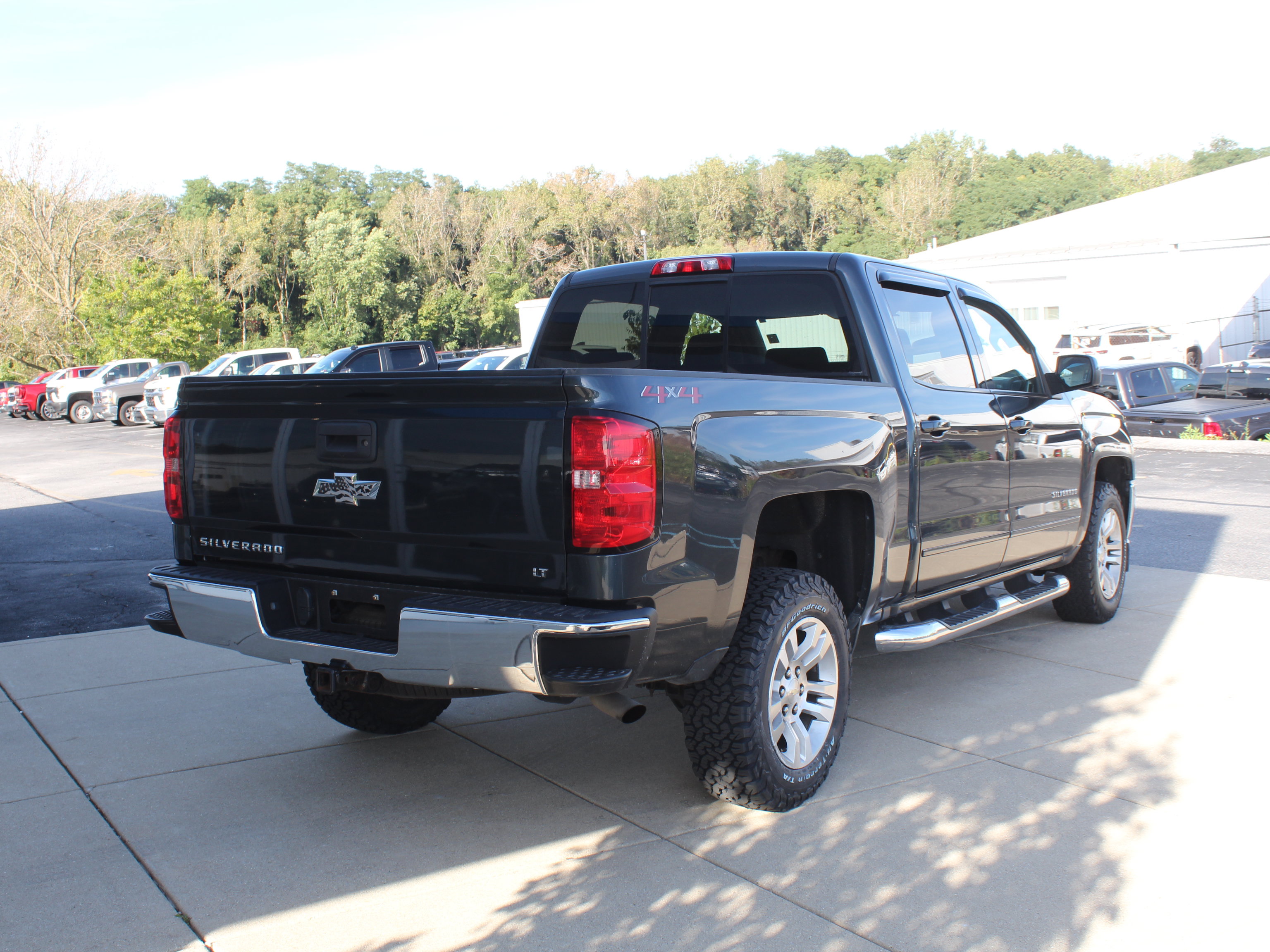 Used 2018 Chevrolet Silverado 1500 LT w/ All Star Edition AWD/4WD image 6