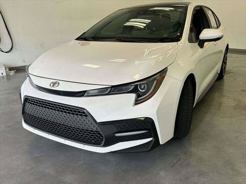 Certified 2022 Toyota Corolla XSE FWD image 7