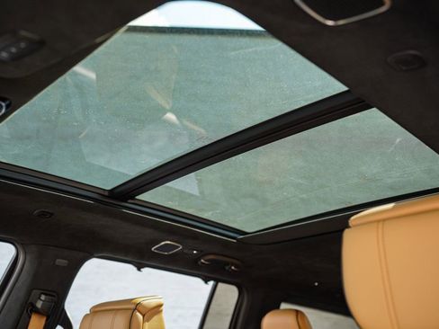 Used 2023 Jeep Grand Wagoneer Series III image 36