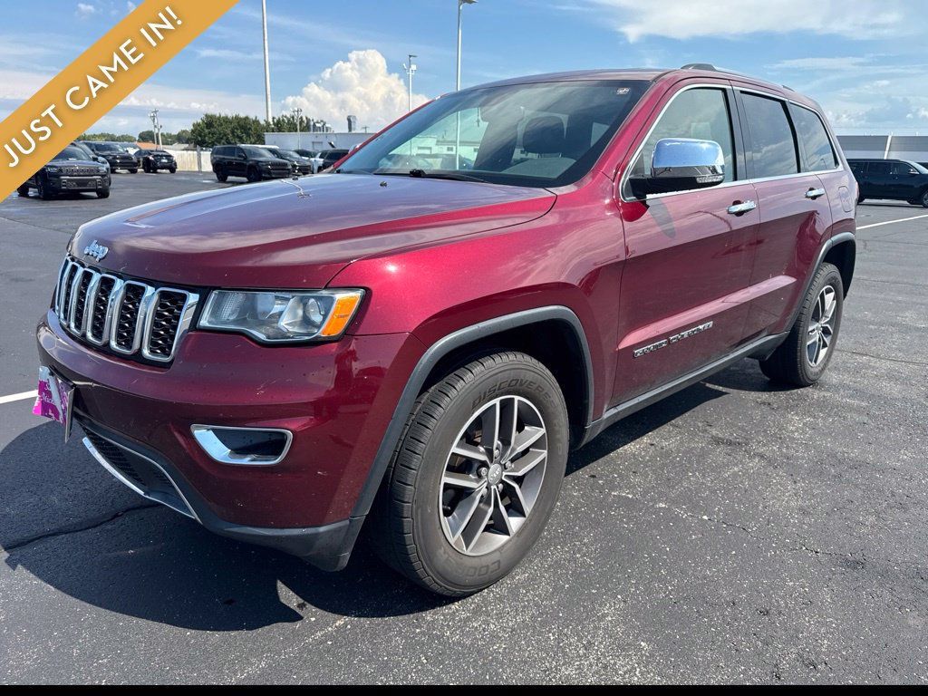 Used 2017 Jeep Grand Cherokee Limited AWD/4WD image 3