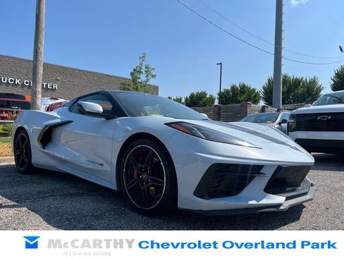 Used 2022 Chevrolet Corvette Stingray Convertible RWD image 1