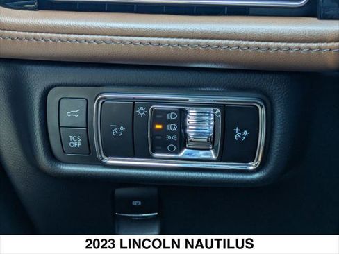 Certified 2023 Lincoln Nautilus Reserve FWD image 22