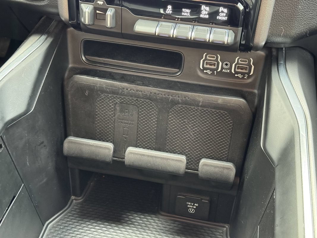 Used 2023 RAM 1500 Laramie AWD/4WD image 16
