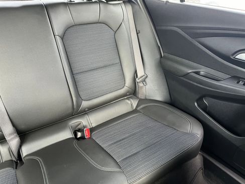 Used 2025 Buick Envista Preferred image 34