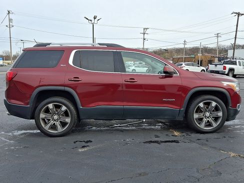 Used 2017 GMC Acadia SLT AWD/4WD image 18