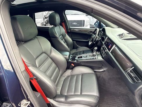 Used 2021 Porsche Macan GTS image 34