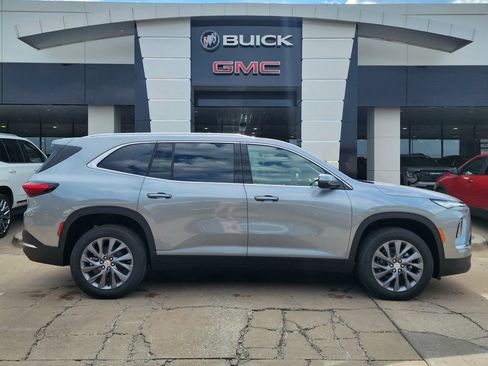 New 2026 Buick Enclave Preferred FWD image 3
