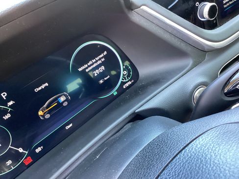 Used 2023 Hyundai Sonata Limited FWD image 3