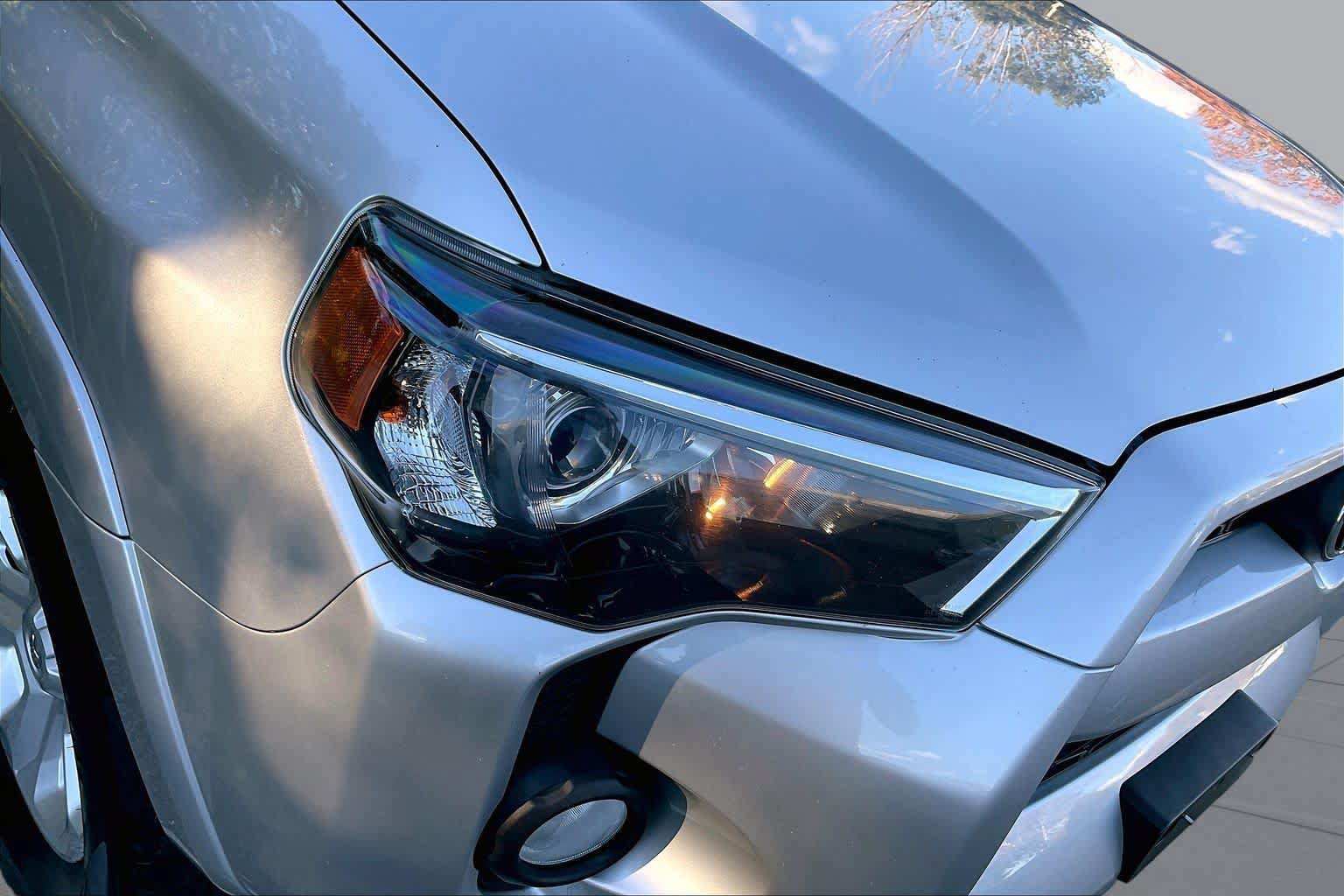 Used 2019 Toyota 4Runner SR5 Premium AWD/4WD image 25