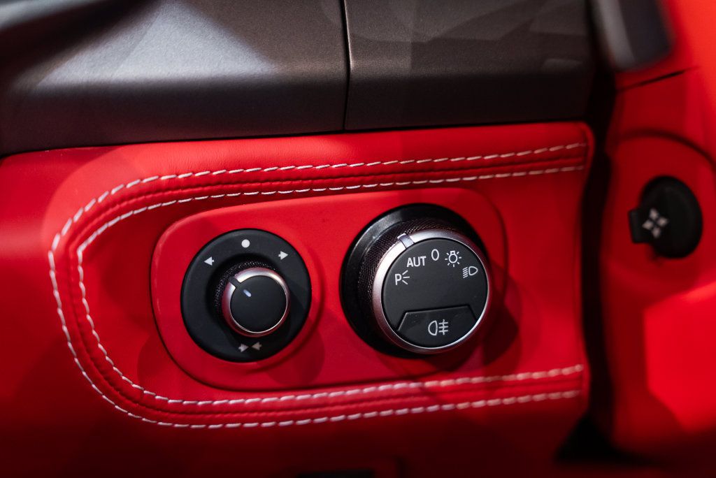 Certified 2013 Ferrari 458 Spider RWD image 38