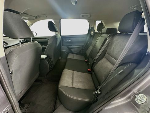 Used 2025 Nissan Rogue SV AWD/4WD image 27