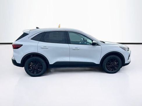 Certified 2024 Ford Escape Active AWD/4WD image 11