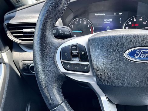 Used 2023 Ford Explorer XLT AWD/4WD image 23
