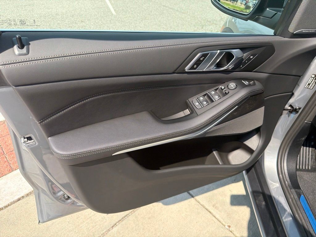 New 2026 BMW X5 sDrive40i w/ Premium Package RWD image 10