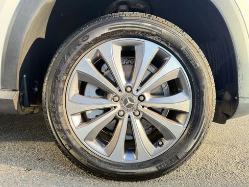 Used 2022 Mercedes-Benz GLE 350 GLE 350 4matic Sport Utility 4 w/ Premium Package image 32