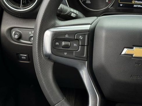 Used 2025 Chevrolet Blazer LT FWD image 17
