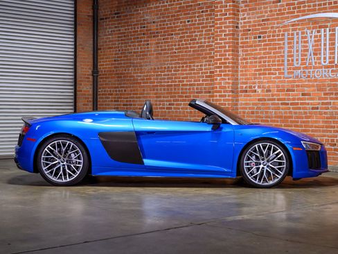 Used 2018 Audi R8 V10 plus image 11