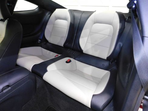 Used 2015 Ford Mustang Premium RWD image 38