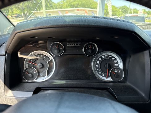 Used 2017 RAM 1500 Sport w/ Black Ram 1500 Sport Group AWD/4WD image 12