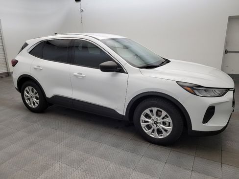 Used 2023 Ford Escape Active FWD image 11