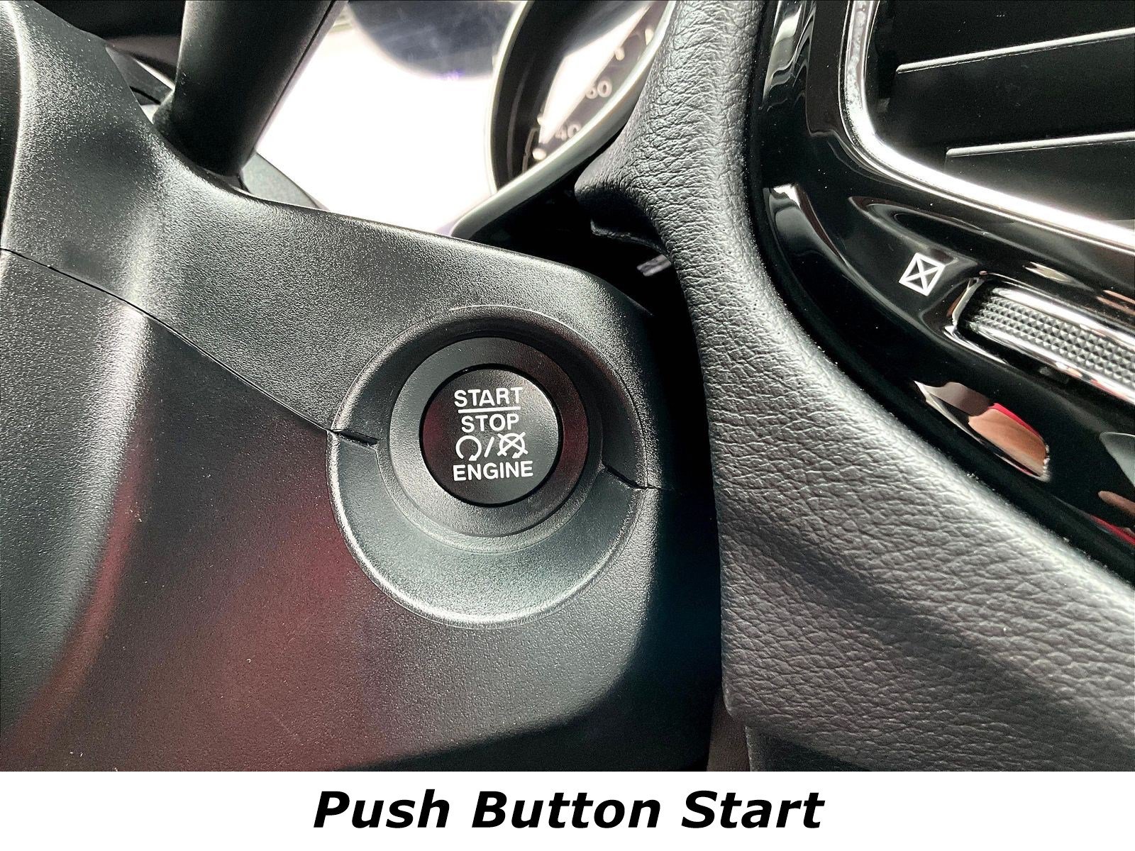 Used 2021 Jeep Compass Latitude FWD image 37