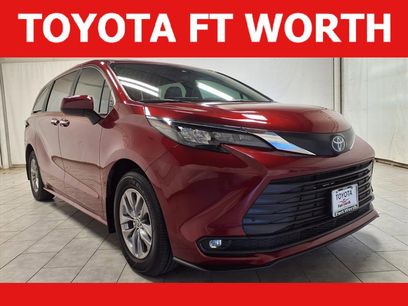 Used 2025 Toyota Sienna XLE