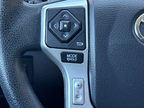 Used 2015 Toyota Tundra SR5 w/ SR5 Upgrade Package RWD image 34