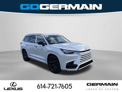 New 2026 Lexus TX 500h AWD image 5